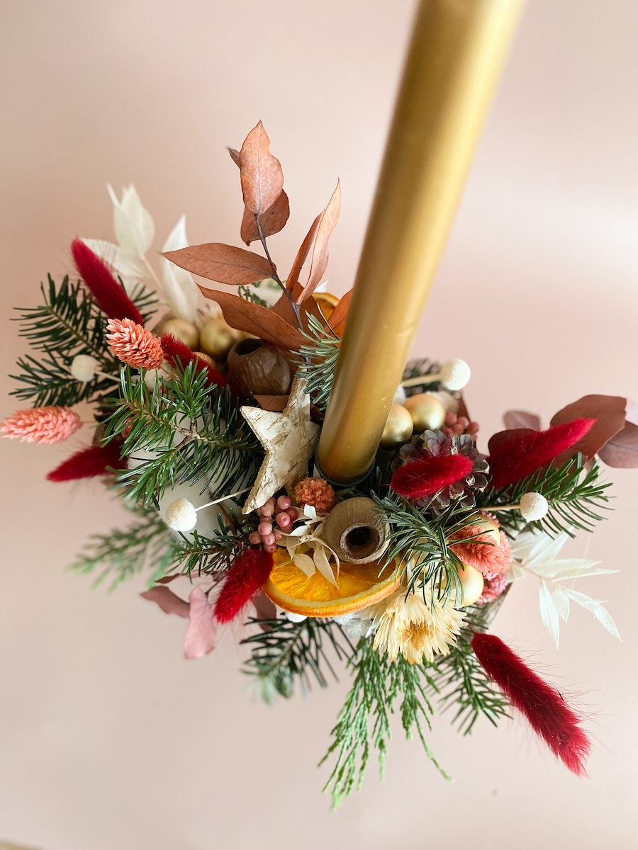 Atelier Noël centre de table bûche fleurie